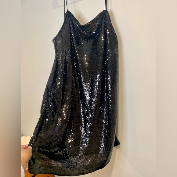 H&M Sequined Strap Sleeve Mini Party Dress - Picture 3 of 5